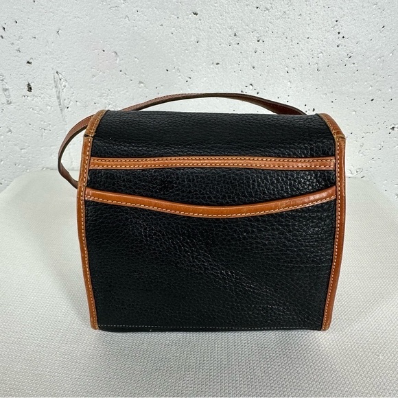 Vintage Dooney & Bourke Black & Brown Square Duck Crossbody Bag Purse - Picture 3 of 16